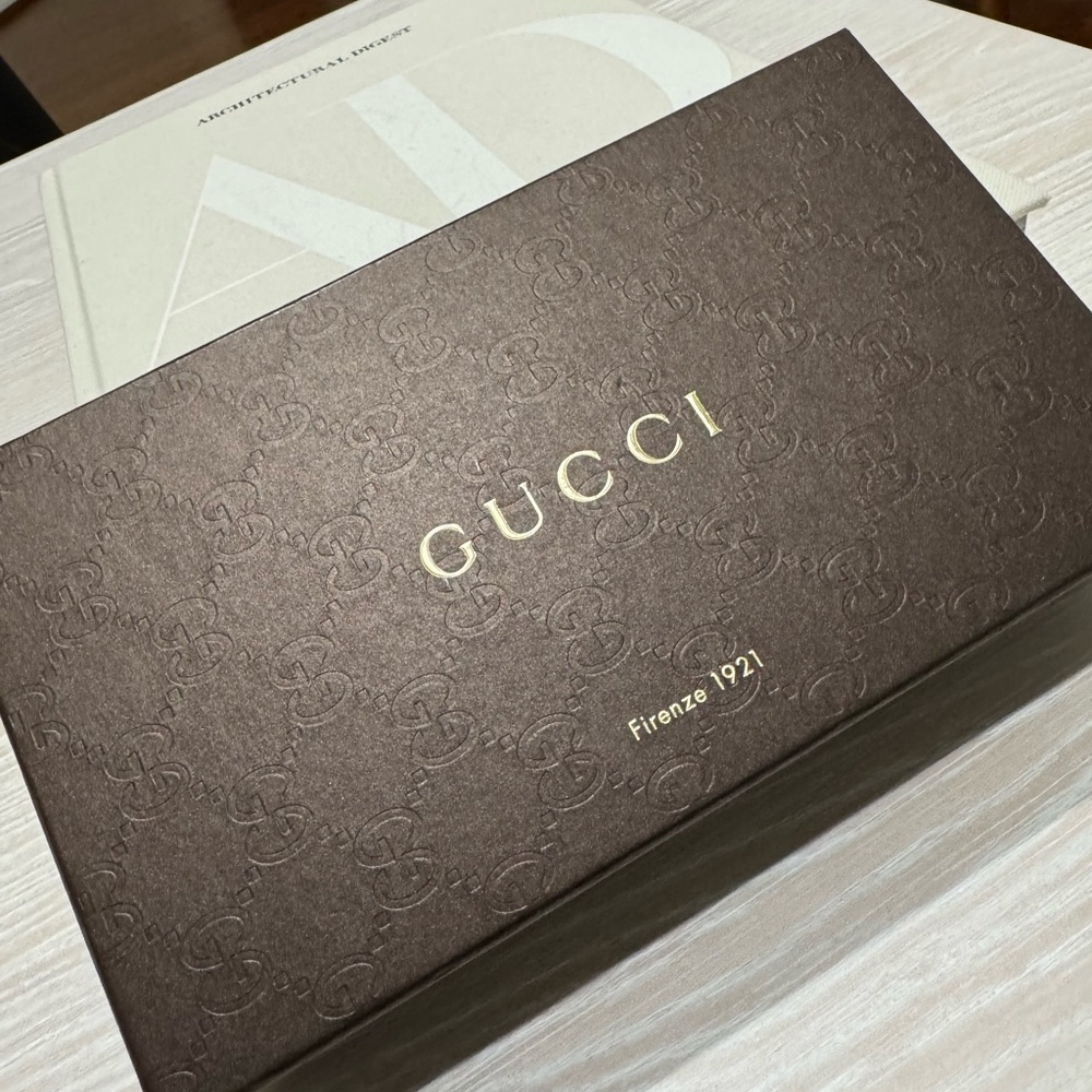 Gucci Light Blue Embossed Leather Wallet - Picture 8 of 8
